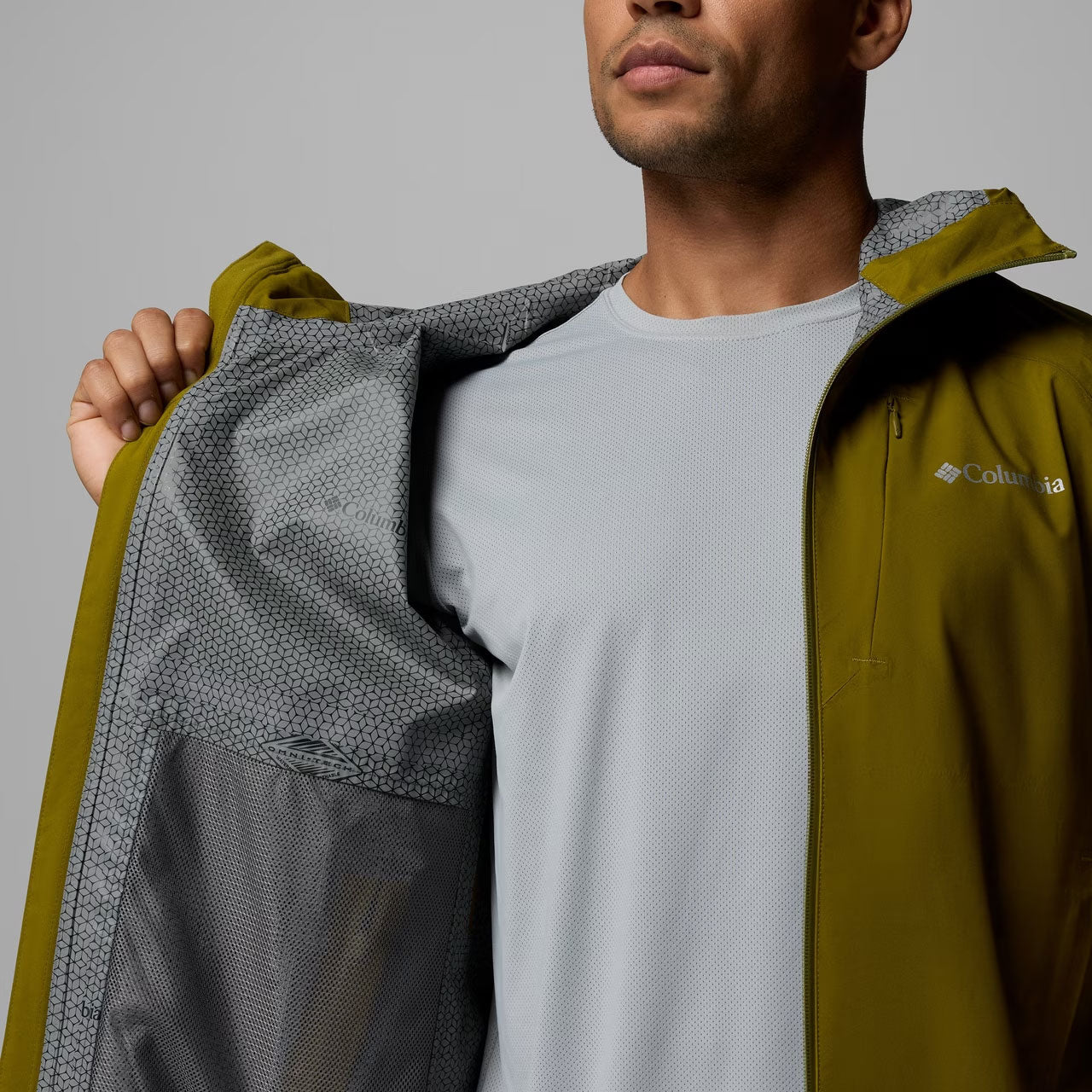 TRAILBORNE™ 2.5L PACKABLE WATERPROOF JACKET Mossy Green