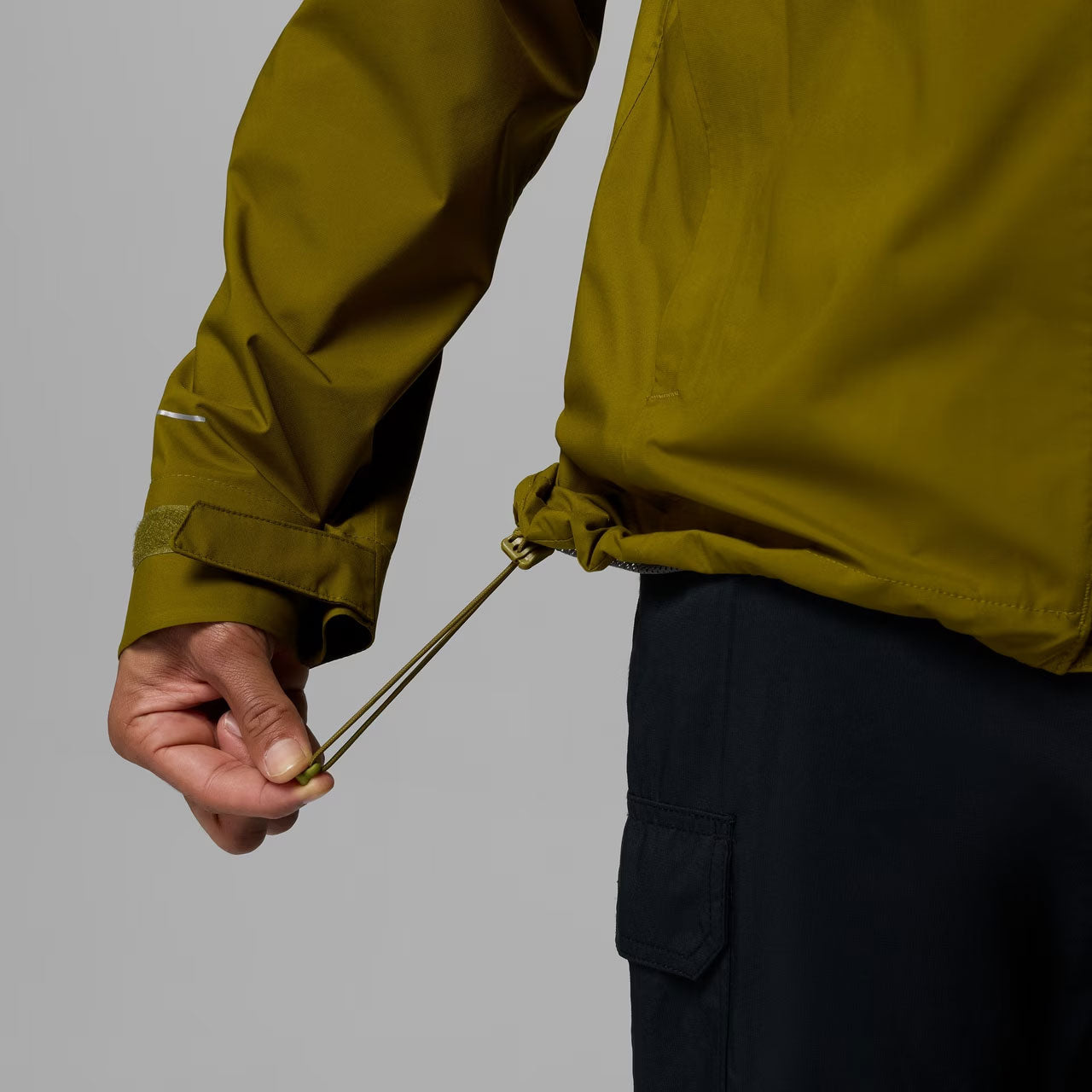 TRAILBORNE™ 2.5L PACKABLE WATERPROOF JACKET Mossy Green