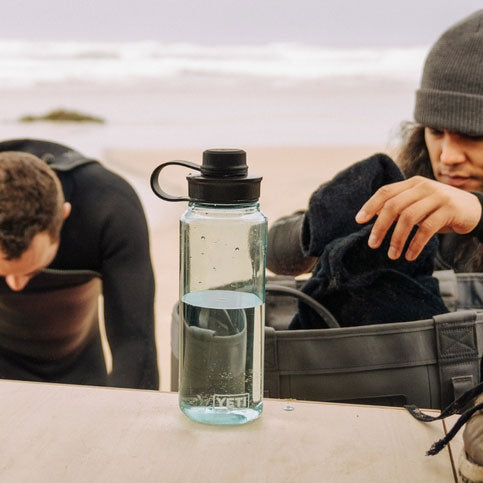 YONDER TETHER CAP 34 OZ (1 Litre) WATER BOTTLE Navy