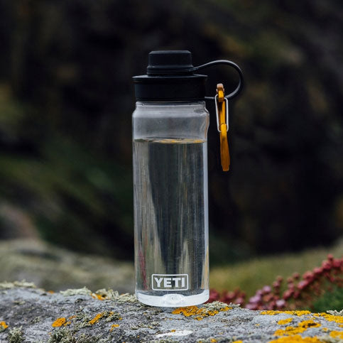 YONDER TETHER CAP 25 OZ (750 ML) WATER BOTTLE Charcoal