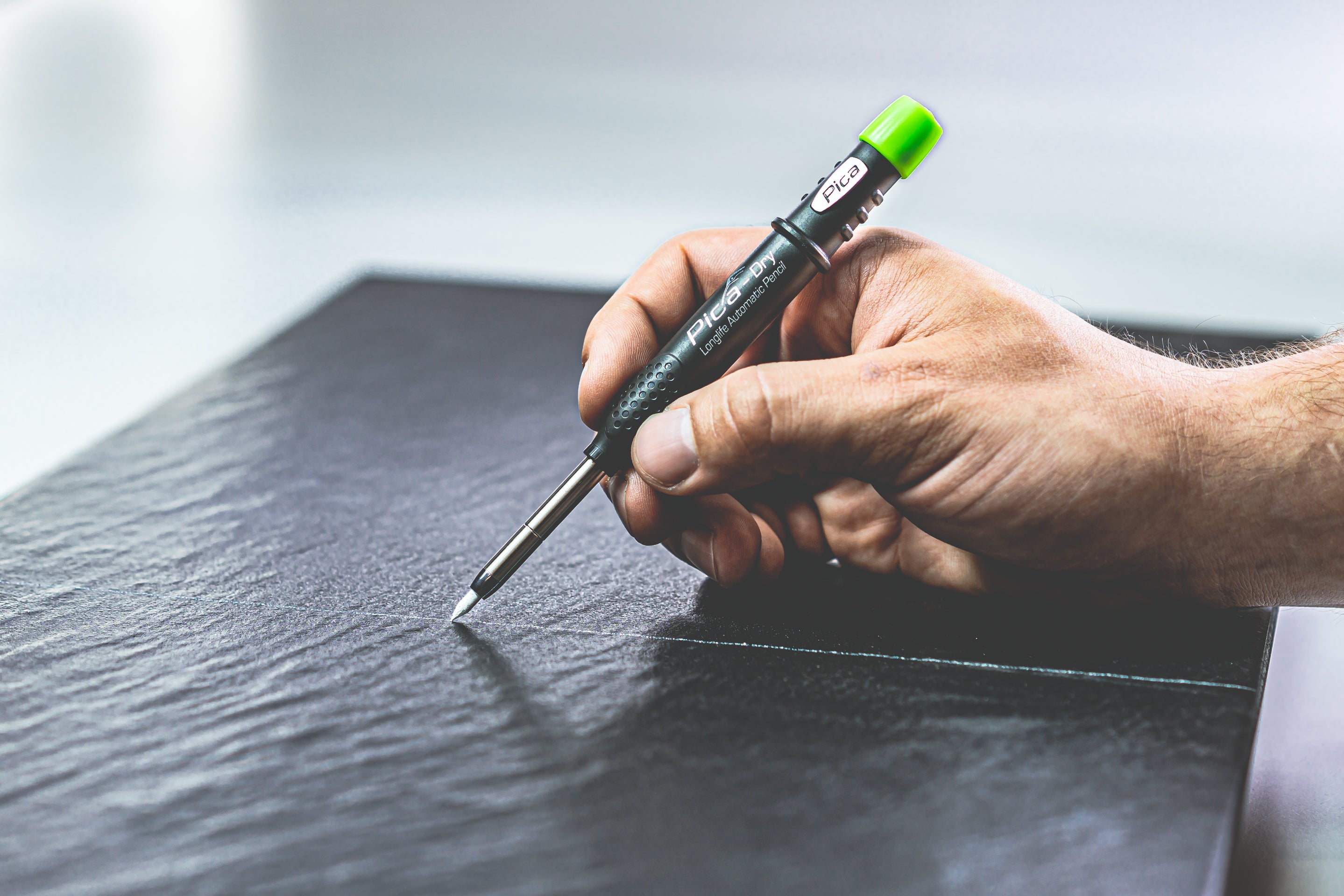 Pica-Dry Bundle w/ Graphite 2B, red, yellow