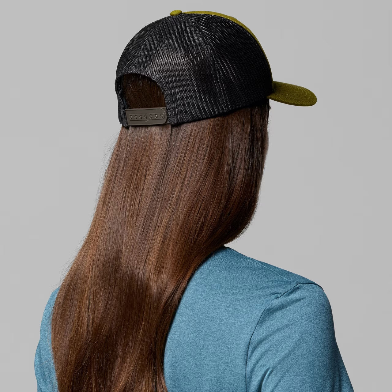 MESH SNAP BACK Mossy Green, PNW Bear