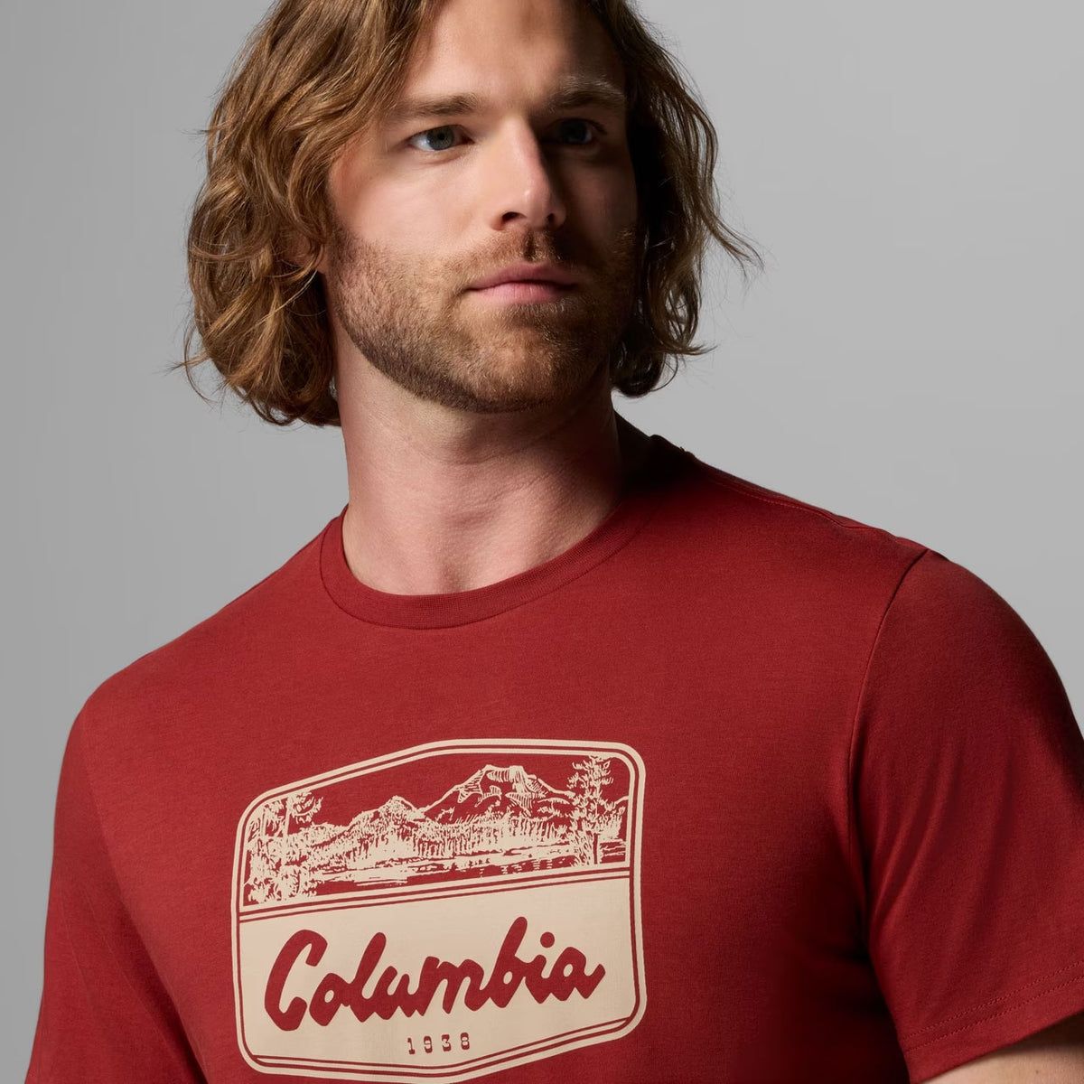 ORGANIC COTTON GRAPHIC T-SHIRT Red Oxide, Hex Woodblock Badge