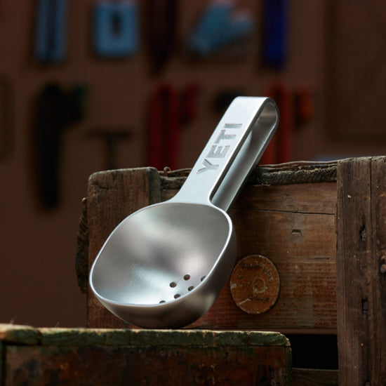 YETI™ Scoop