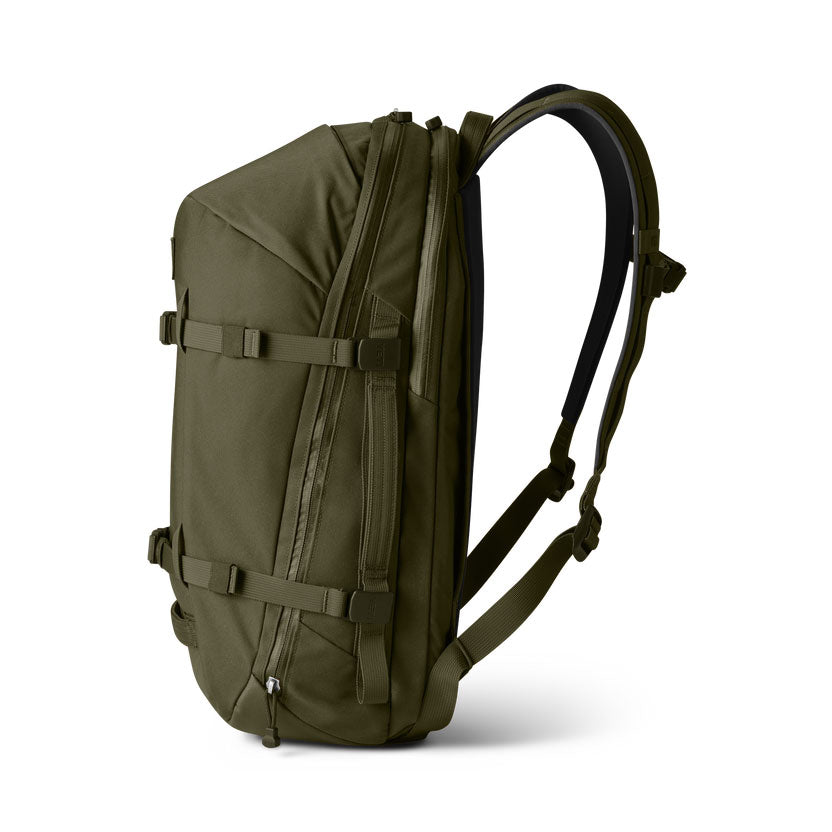 CROSSROADS® 27L BACKPACK Olive