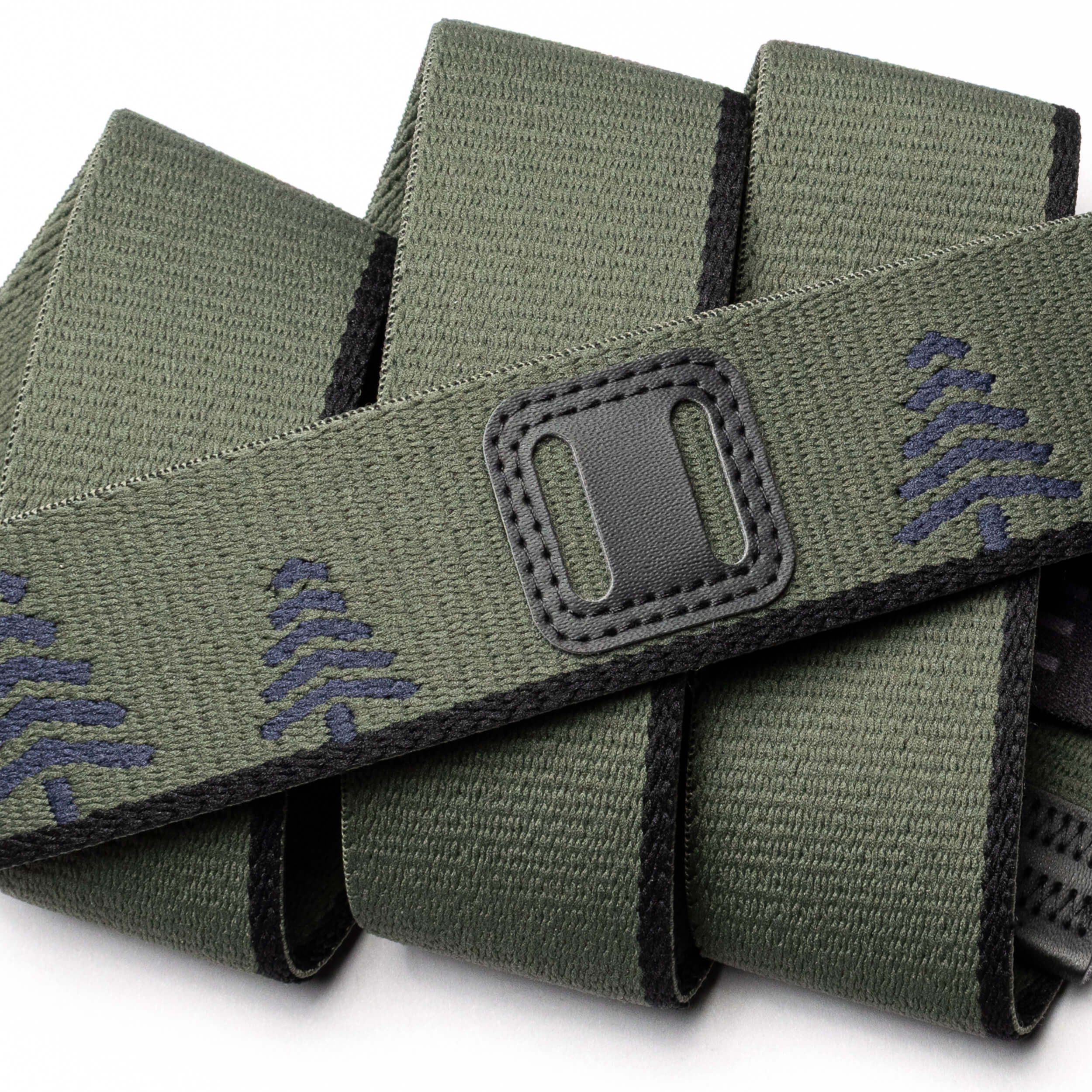 BLACKWOOD Ivy Green Black
