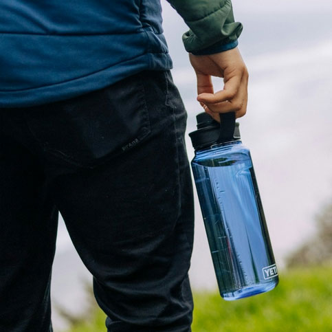 YONDER TETHER CAP 34 OZ (1 Litre) WATER BOTTLE Navy