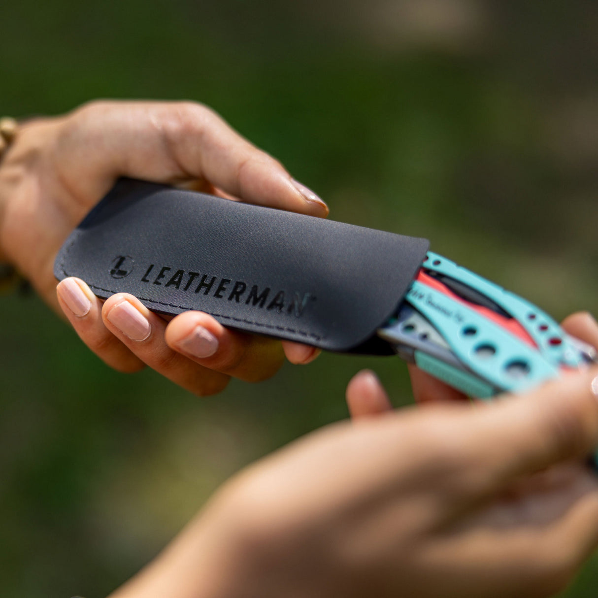 LEATHERMAN SLEEVE Black TPU Hypalon